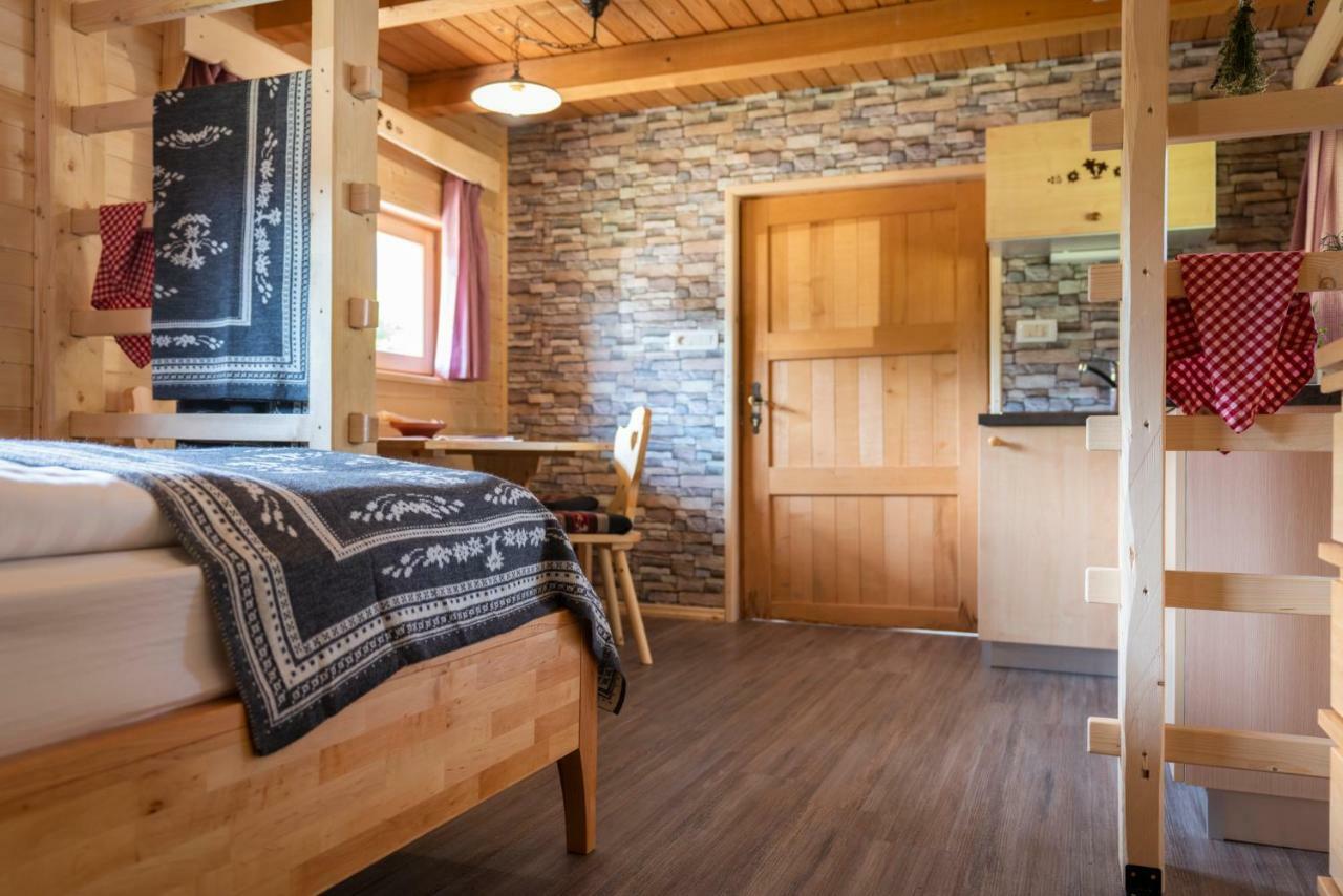 Camping Danica Cottage Stan ボーヒニ エクステリア 写真