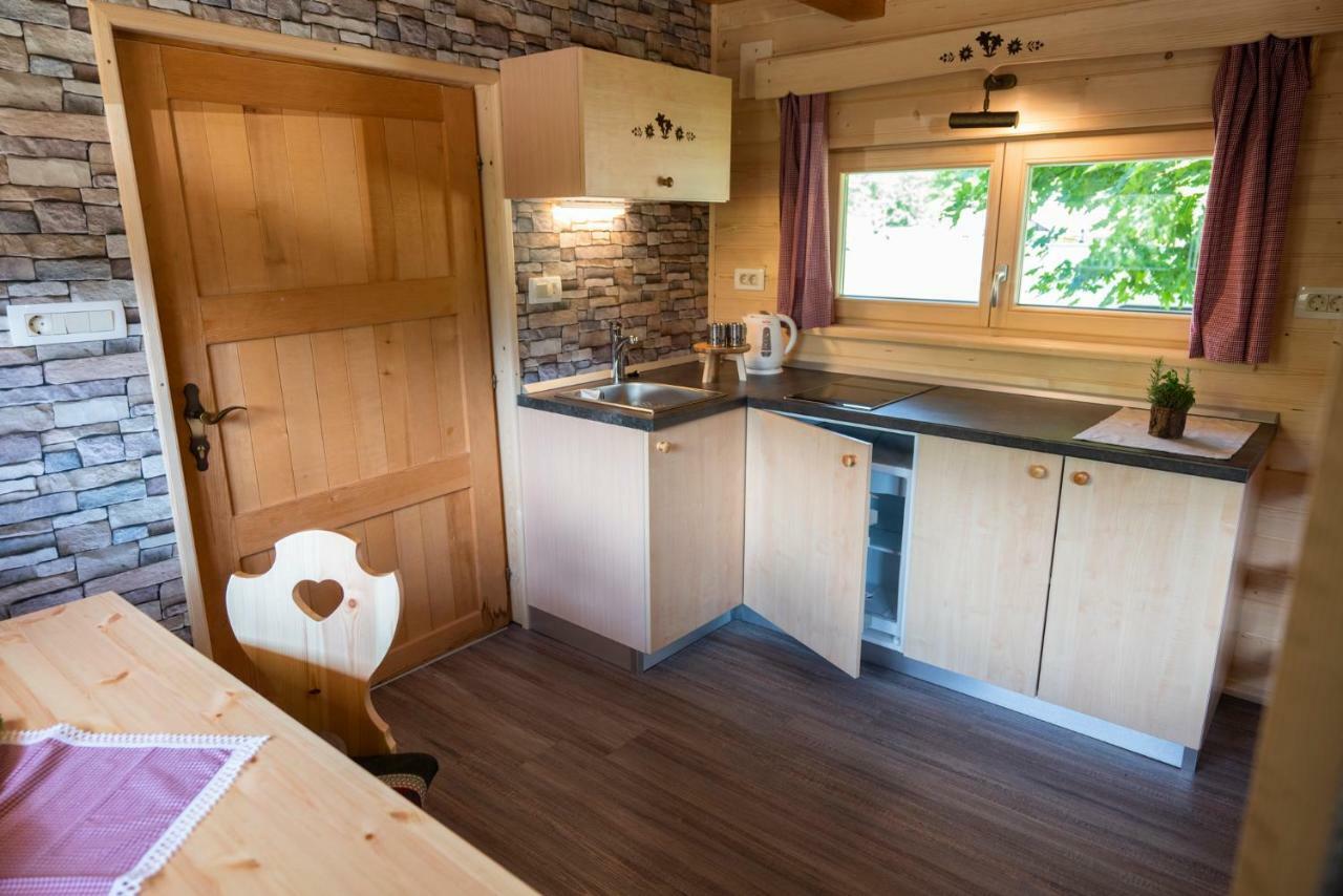 Camping Danica Cottage Stan ボーヒニ エクステリア 写真