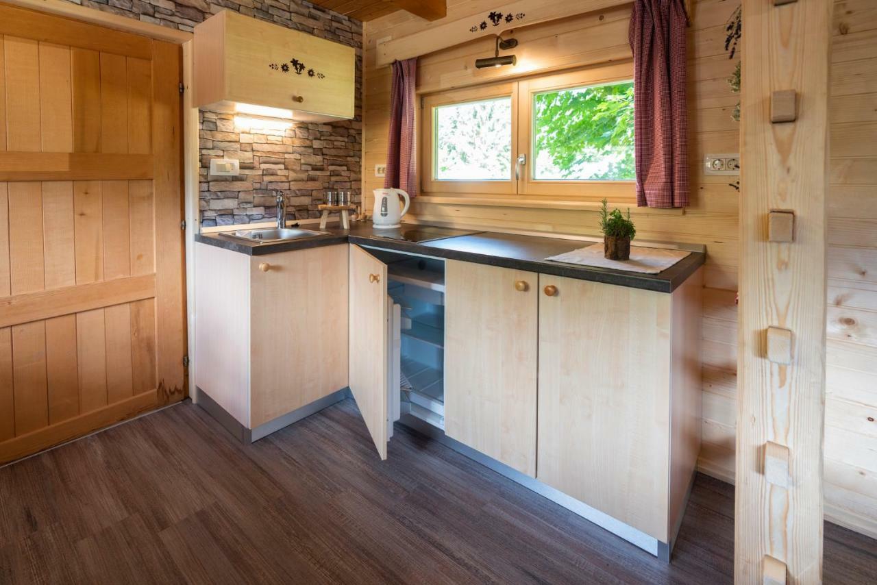 Camping Danica Cottage Stan ボーヒニ エクステリア 写真